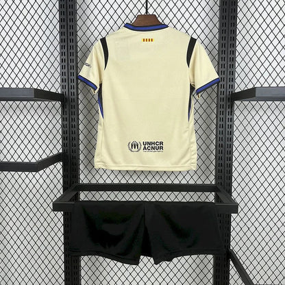 Kit Enfant Barcelone Extérieur 2025/2026