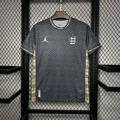 Maillot Angleterre Concept Burberry 2024/2025