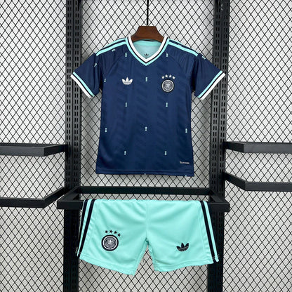 Kit Enfant Allemagne Extérieur 2026/2027