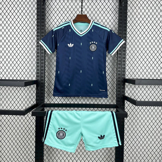 Kit Enfant Allemagne Extérieur 2026/2027