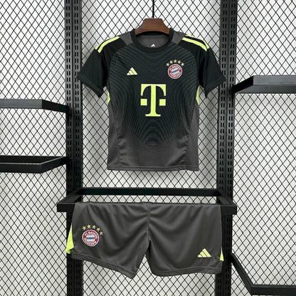 Kit Enfant Bayern Munich Domicile 2025/2026