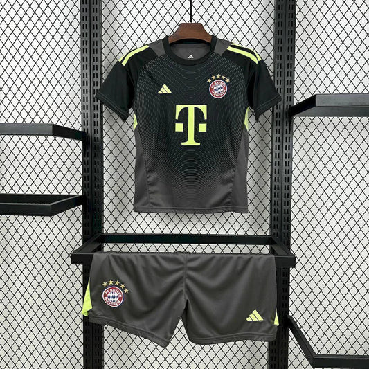 Kit Enfant Bayern Munich Domicile 2025/2026
