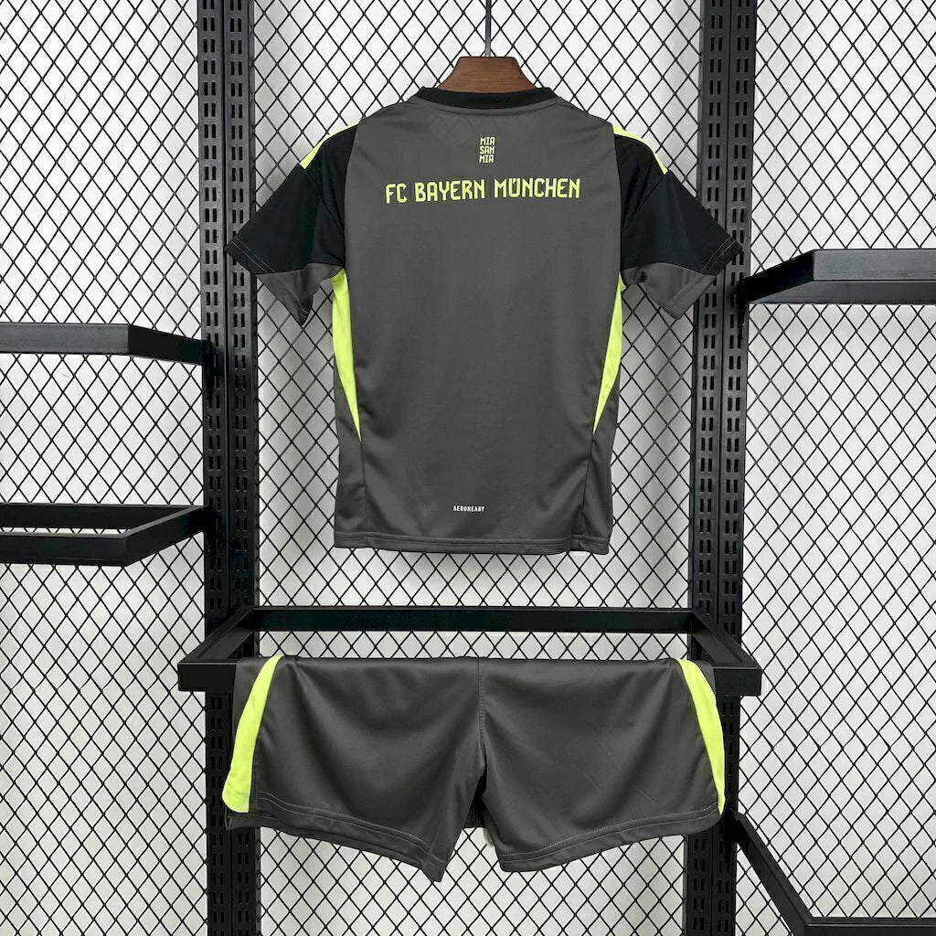 Kit Enfant Bayern Munich Domicile 2025/2026