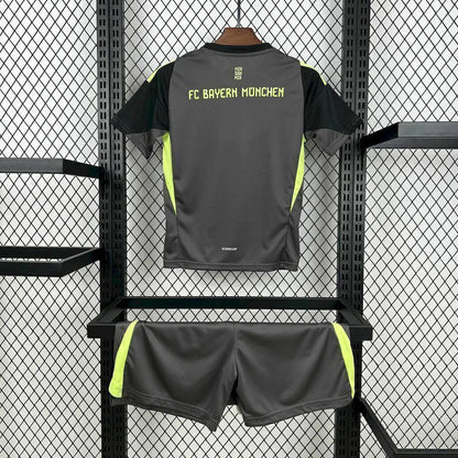 Kit Enfant Bayern Munich Domicile 2025/2026